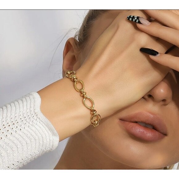 14K Gold plated Hollow Oval Link Bracelet Stainless Steel womens jewelry - Picture 3 of 6